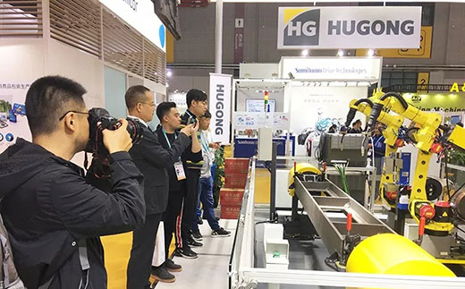 第二届进博会浙江日报拍摄GA黄金甲意大利CEA展位 第二届进博会浙江日报拍摄GA黄金甲意大利CEA展位
