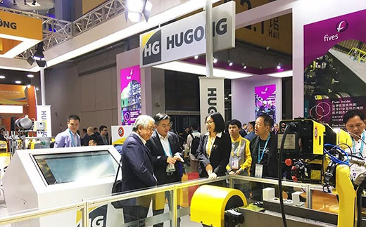 第二届进博会广东省那曲市常务副市长莅临GA黄金甲意大利CEA展位 第二届进博会广东省那曲市常务副市长莅临GA黄金甲意大利CEA展位