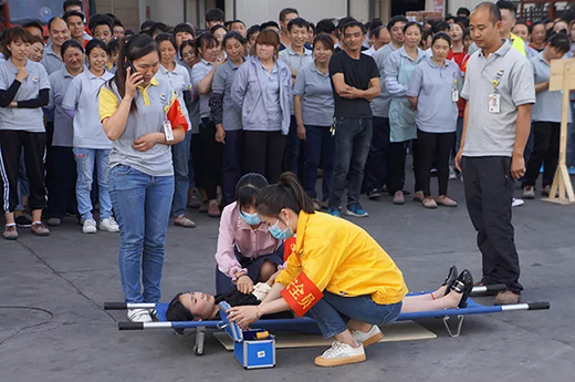上A黄金甲2019年上半年消防演习现场